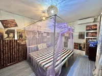 Rexue Youth Hostel