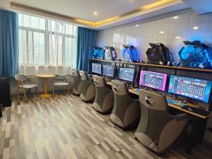 Huainan Frog Gaming Hotel