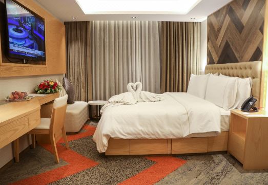 4. 한사- 에이 프..