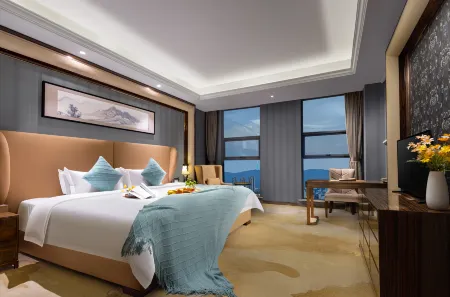 Chengkong Carrey International Hotel (Jingmen Railway Station Jingchu University of Technology)