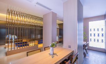 Nanyang WeShang Select Hotel (Jianshe West Road Railway Station Branch)
