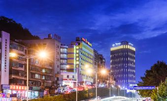 Pebble Motel (Guiyang Railway Station Jiefang Road)