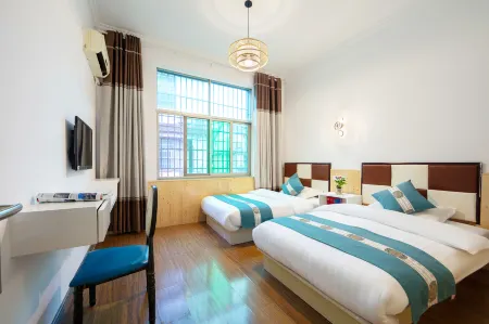 Violet Theme Inn (Zhangjiajie Tianmenshan Cableway Branch)