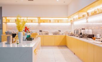 yage Hotel (Pinghu Wuyue Square Shengli Road)