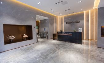 Carnival DeePseeR Apartment (Foshan Zumiao Vanke Financial Center Store)