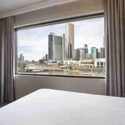 Crowne Plaza Melbourne, an IHG Hotel Rooms
