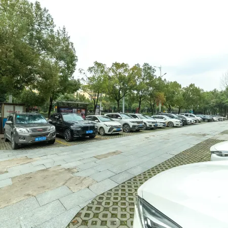 Jinxiu Tianyuan Hotel (Shaoyang High Speed Railway Station)