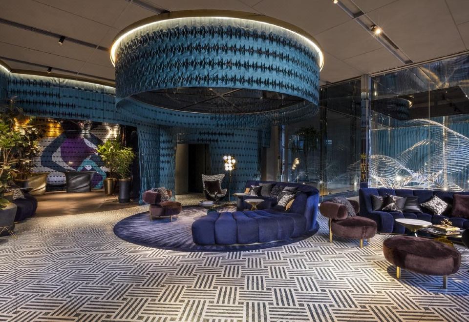 5. Mercure ..