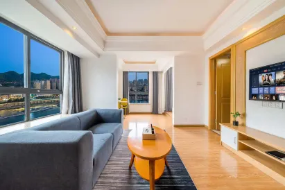 Jiaze Ruijinjiangjing Guest House (Chongqing Jiefangbei Hongya Cave Branch)