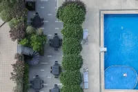 Fortune International Hotel - Swimmingpools