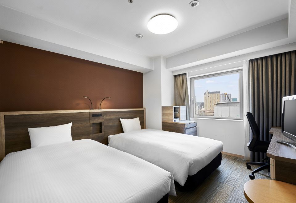 다이와 로이넷 호텔 센다이의 깔끔한 객실 내부