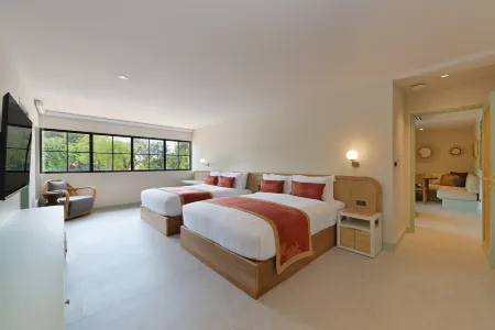 Anantasila Beach Resort Hua Hin Отели рядом с достопримечательностью «Сьюан Сон Прадипат Бич»