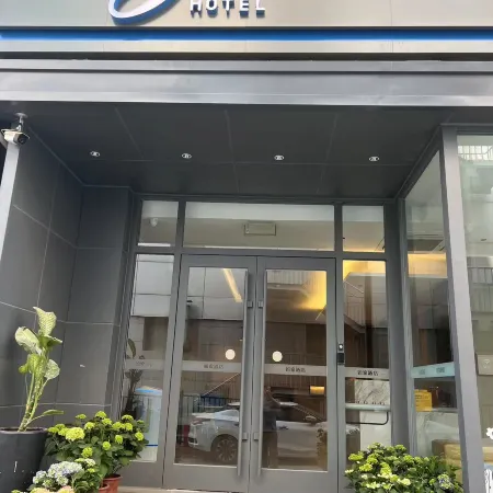 Homeinn Hotel (Dalian North Station Sports Center) Отели рядом с достопримечательностью «Железнодорожный вокзал Далянь-Северный»