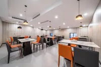 Longquan Shuicheng Hotel