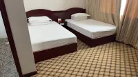 Xinnong Hotel Hotels in Maralbexi
