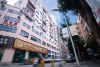 zhaotongThe building on the cloudResidential hostel