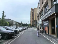 舍汶酒店（德陽旌陽區萬達廣場店） - 停車場