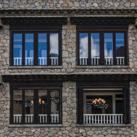 Songtsam Yading Lodge