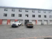 East Ujimqin Banner Changchun Hotel - parkir