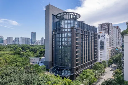 Shenzhen Nanshan L'Hermitage Отели рядом с достопримечательностью «Peking University Shenzhen Graduate School H»