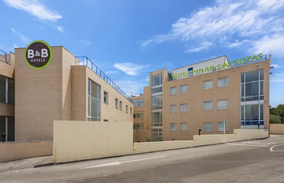 馬德里皮納爾德拉斯羅薩斯民宿酒店