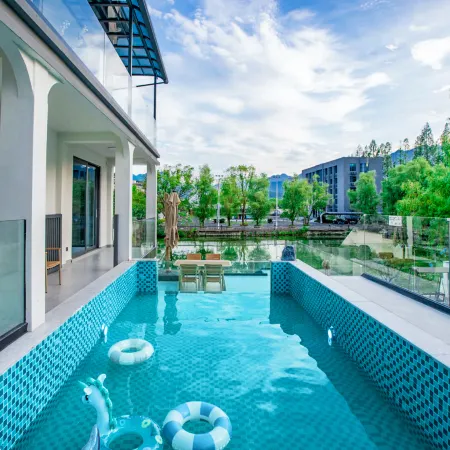 Floral Hotel·Yichen Homestay in Tonglu County (OMG Heartbeat Paradise Store)