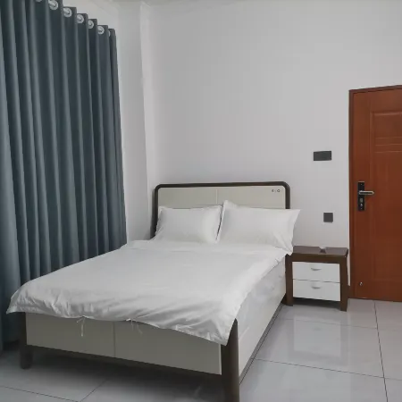 Maoming Yijing Homestay (China First Beach)