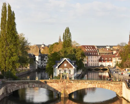 Hôtel & Spa RÉGENT Petite France by Stay Collection Hoteles en Estrasburgo