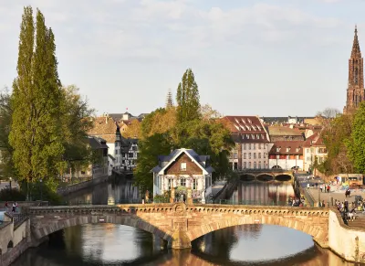 Hôtel & Spa RÉGENT Petite France Các khách sạn gần Atypik