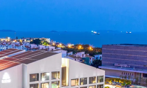 Joyze Hotel Xiamen,Curio Collection by Hilton