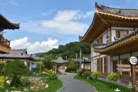 Qingfeng·Banshe Smart Folk Hotel(Chaoxianzu Folk-custom Garden) - con vista montagne