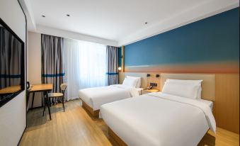 Ni Hao Hotel (Nanjing Mochou Lake Subway Station)