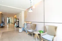 Homeinn Hotel (Holingol Railway Station Chuangye Road) - parking
