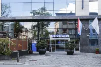Novotel Luxembourg Centre Hotels near Le Chemin de la Corniche