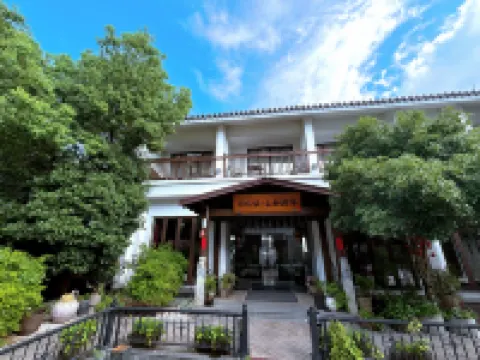 Landing Inn Hotels near Xiaolianzhuang