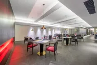 South the Taihu Lake Songmo  Hotel (Taihu Yueliangwan Branch)