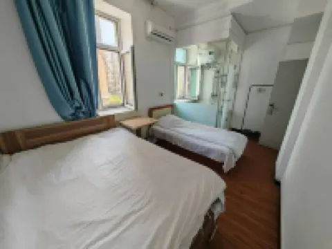 Harbin Langyi Theme Movie Cafe Hotel Hotels near Forest Museum