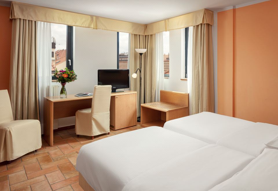 4. 호텔 로마 프라..