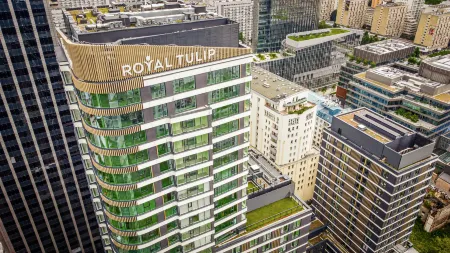 Royal Tulip Warsaw Centre Отели рядом с достопримечательностью «Дворец культуры и науки»