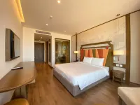 CONDOTEL CHAM BAY LUXURY - balcony