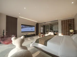 Fuyao · Tianzhu Mountain View Pool Resort Homestay