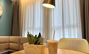 Grey Whale Intelligent Hotel (Baoding Mancheng People's Hospital)