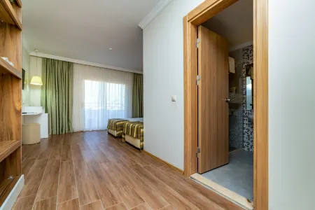 Armas Gul Beach Отели в г. Кемер