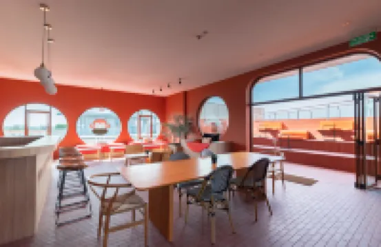 Blu Monkey Hub & Hotel Bangsaen