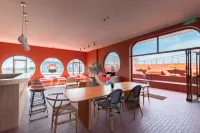 Blu Monkey Hub & Hotel Bangsaen
