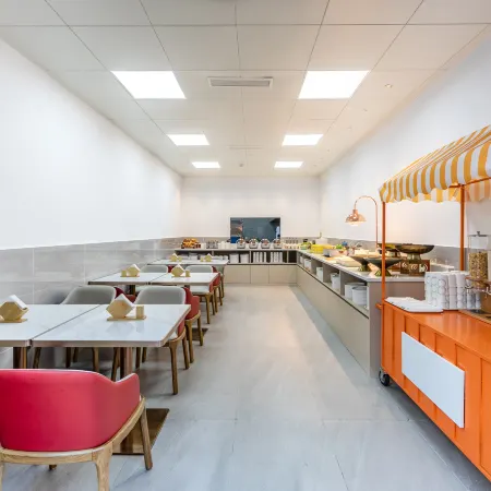 Qin Luxe Qinglefu Courtyard Hotel (High Speed Railway Station Jiaxing Road Food Street)