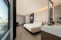 Atour Hotel Chongqing New Century Pedestrian Street Hotel in zona Liu Bocheng Former Residence