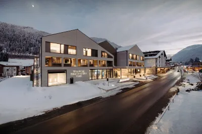 DIPS&DROPS - The First Bike and Ski Hub Hotels in der Nähe von Skiverleih Achter Jet