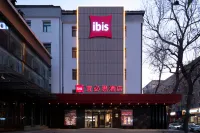 Ibis Hotel (Harbin Museum Subway Station) Hotels in Harbin