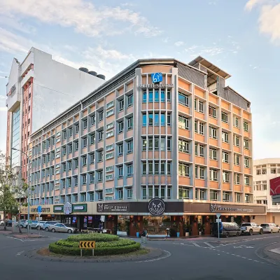 Hotel Sixty3 Hotels in der Nähe von Atkinson Turmuhr